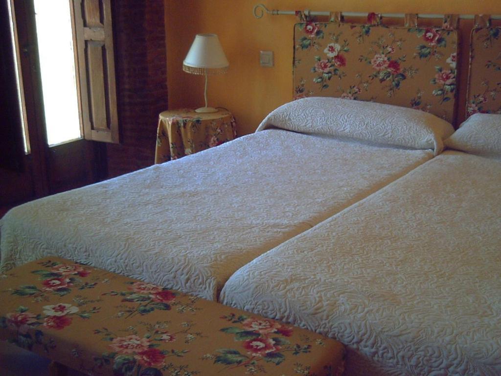 Hotel Balneario Almeida Dama Verde Almeida de Sayago Værelse billede